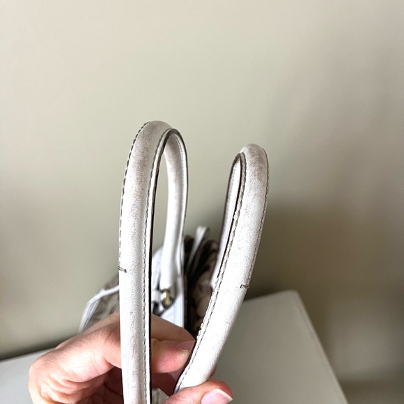 Coach Vintage Hampton Satchel with Signature Canvas and White Leather Trim - Picture 7 of 11